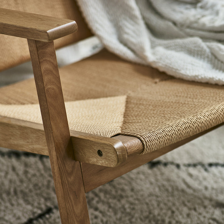Skagen oak lounge chair with rattan