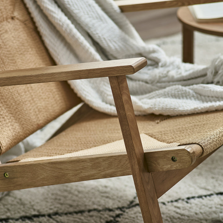 Skagen oak lounge chair with rattan